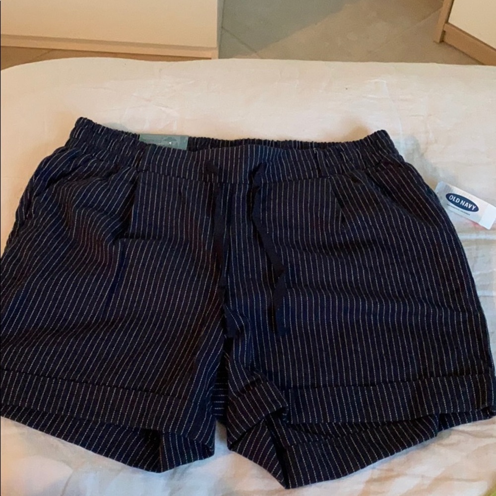 Navy blue white line shorts